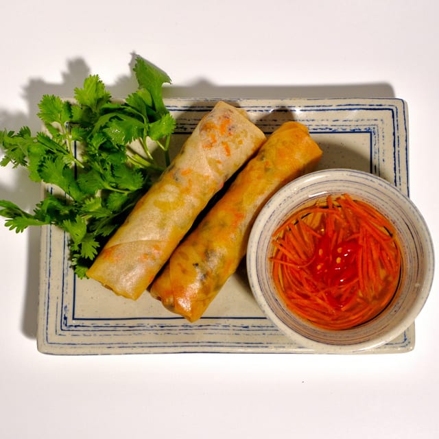 Vietnamese Fried Egg Roll / Chả Giò.