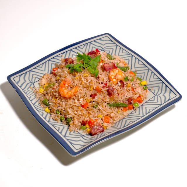 Yangzhou-Style Fried Rice / Cơm Chiên Dương Châu.
